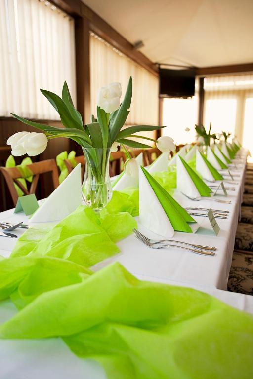 Hotel U Jiriho Humpolec Bagian luar foto